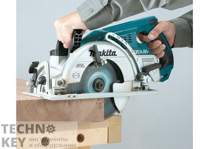 Аккумуляторная дисковая пила Makita DRS780Z